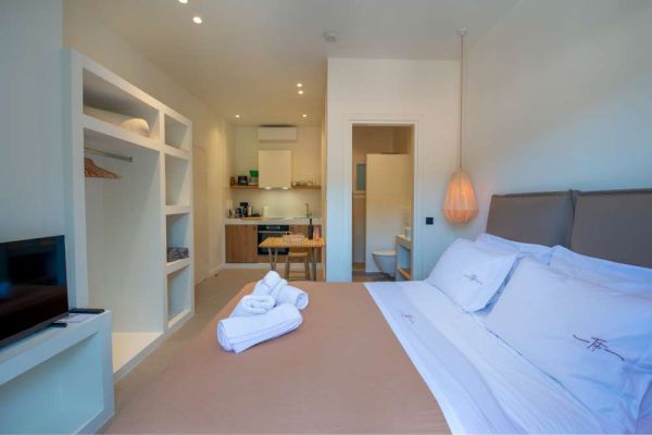 Paxi studio in Lakka